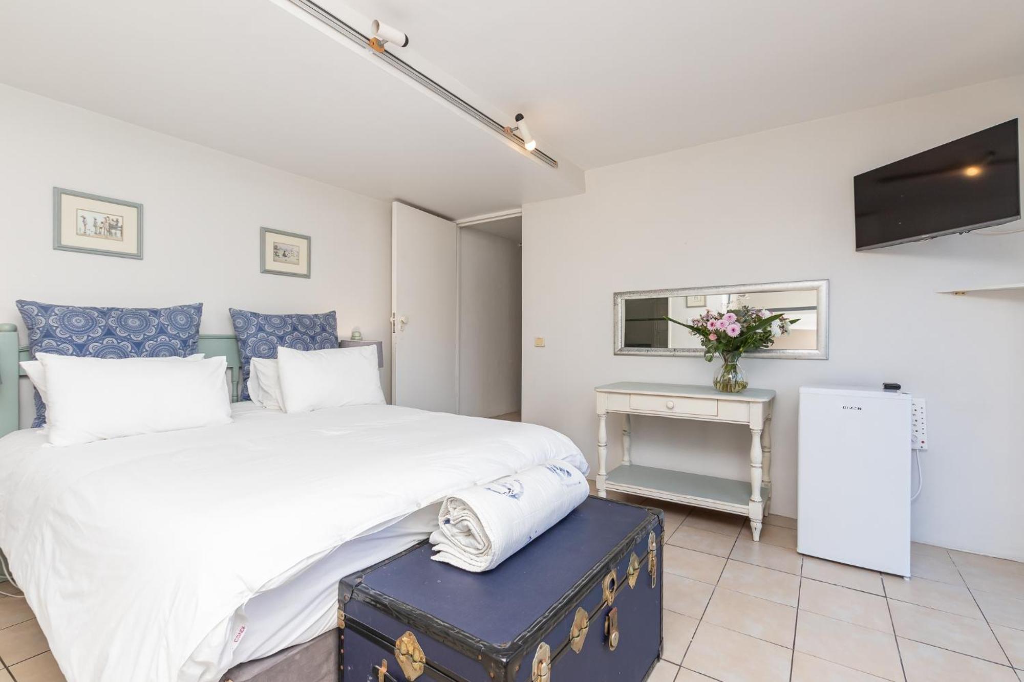 Admiralty Bed & Breakfast Muizenberg Exterior photo