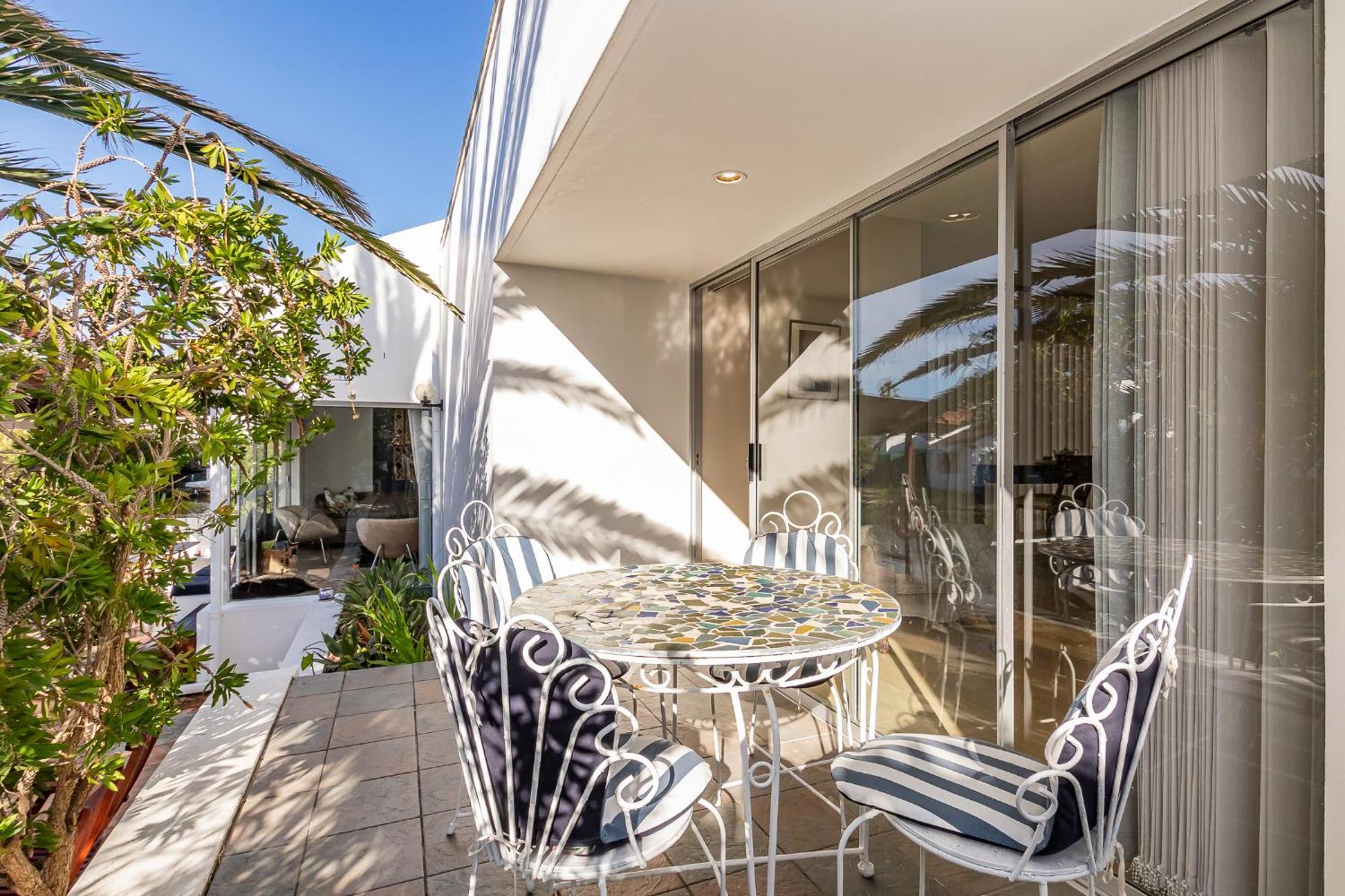 Admiralty Bed & Breakfast Muizenberg Exterior photo